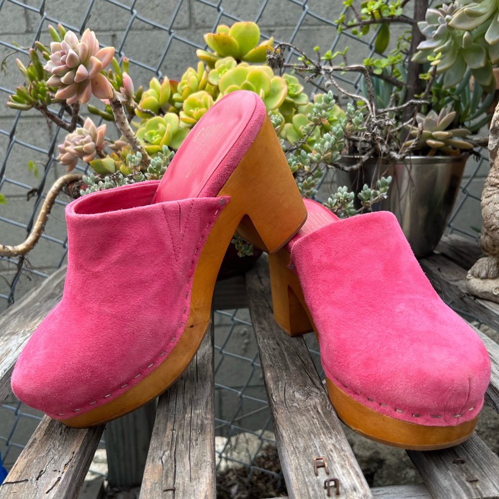 Marlo Clog Charlotte Stone Hot Pink sz 7